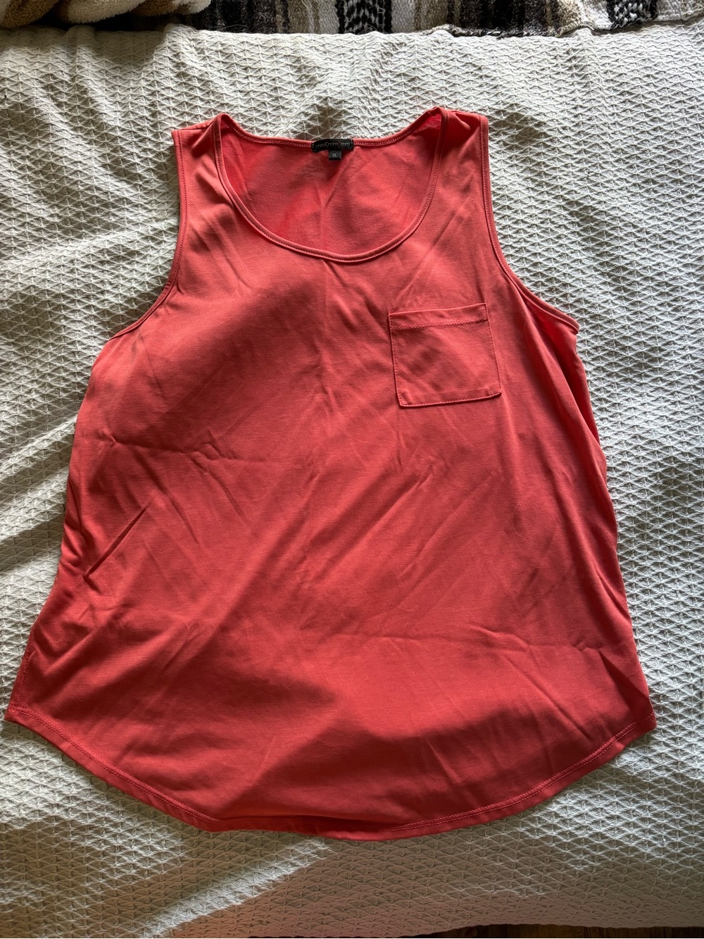 Women's Sleeveless Pocket Tank Top - Coral